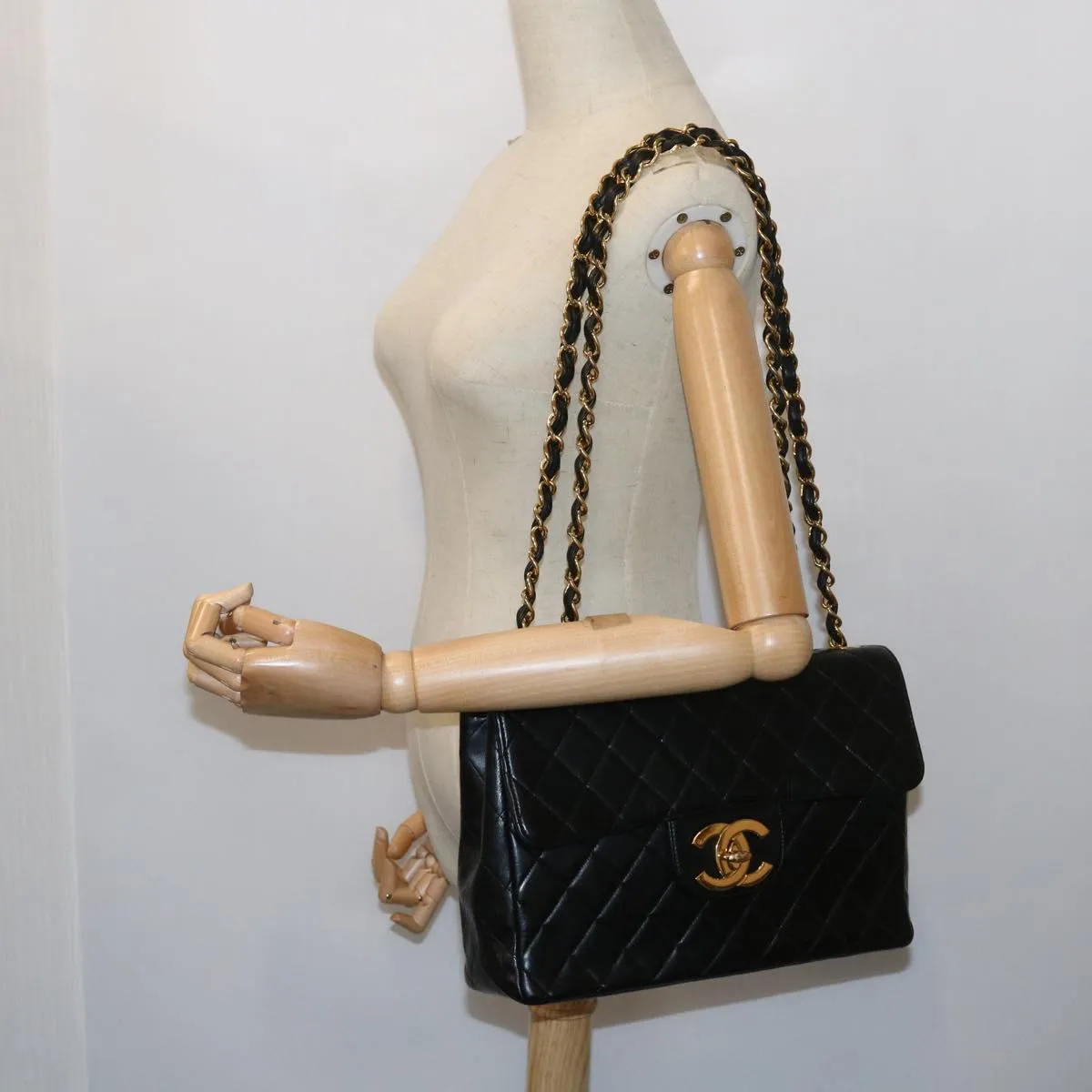 CHANEL Big Matelasse Chain Shoulder Bag Leather Black Cc Auth Fm2835