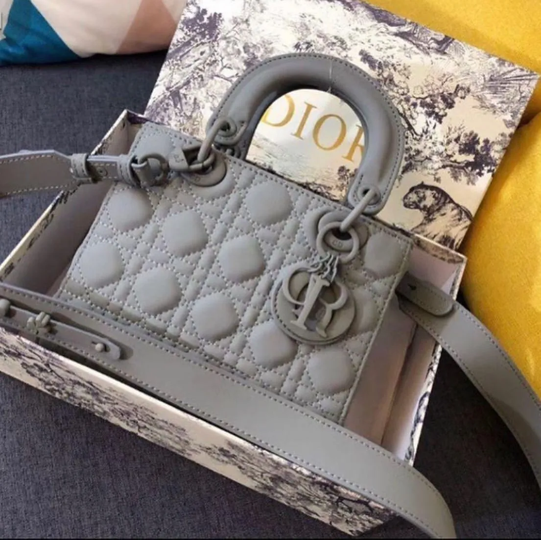 Designer Handbags - DOR - 6133