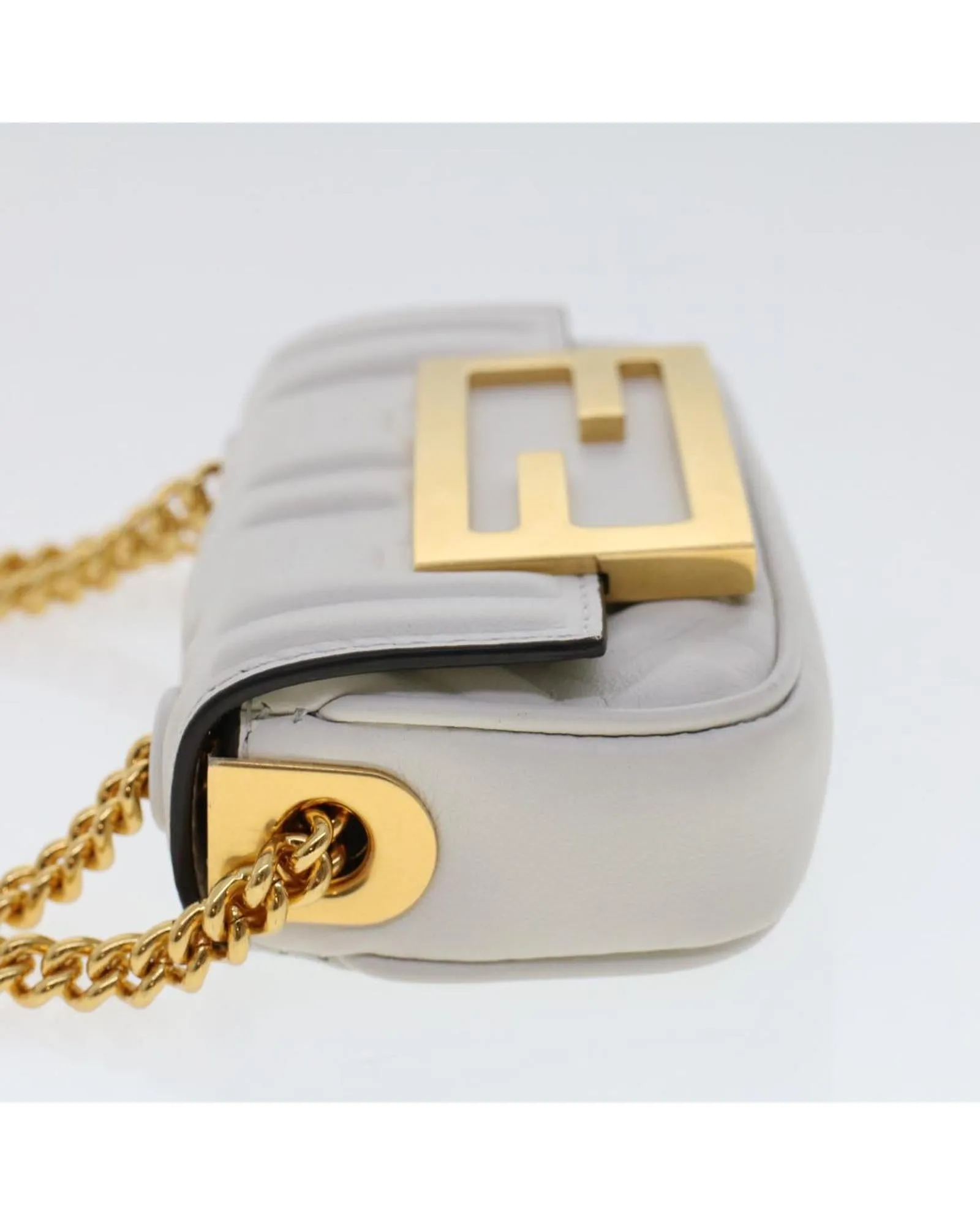 White Zucca Canvas Chain Shoulder Bag